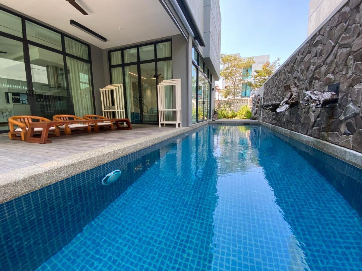 Ikiru 18 Private Saltwater Pool Villa, 3 Ensuite Br, Outdoor Bbq, 5 Mins To Beach Pantai Cenang  Zewnętrze zdjęcie